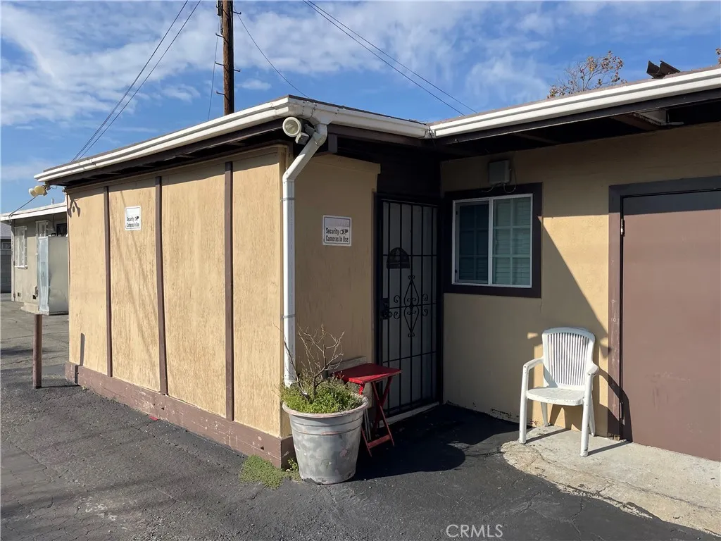 Additional image 18 of 1852 W 17th St, Santa Ana, CA 92706