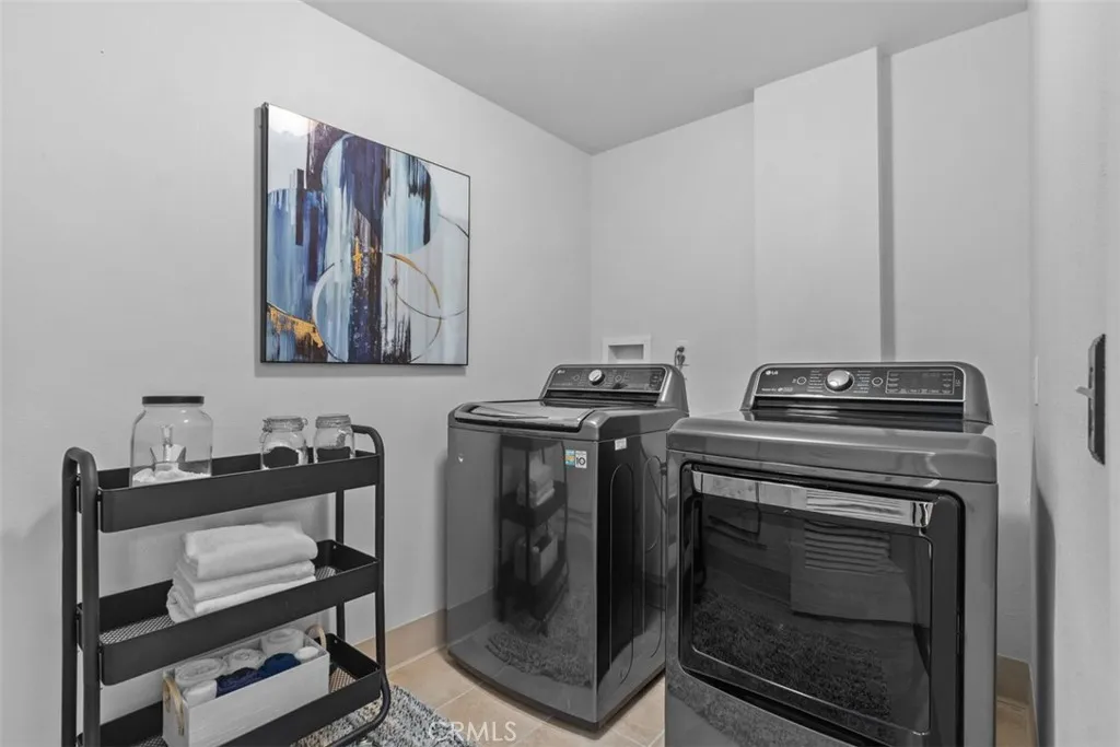 Additional image 58 of 525 Vista Flora, Newport Beach, CA 92660