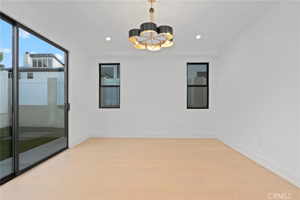 Additional image 85 of 110 S Irena Avenue Unit B, Redondo Beach, CA 90277