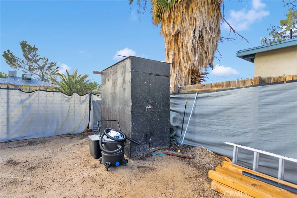 Additional image 47 of 112 May Ave, Barstow, CA 92301