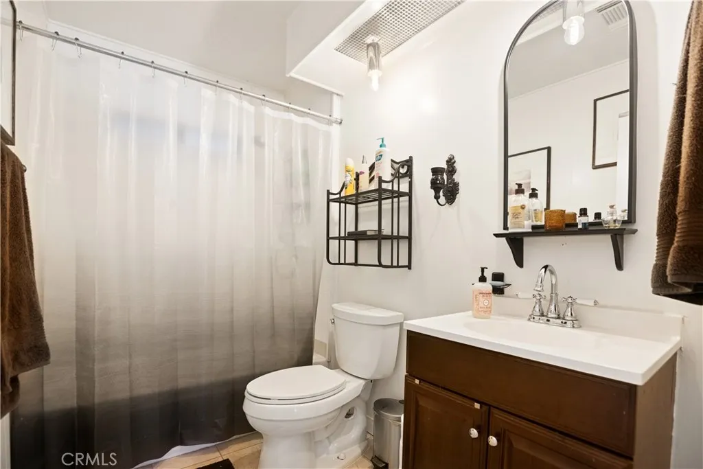 Additional image 50 of 39 Pine Via Avenue, Anaheim, CA 92801