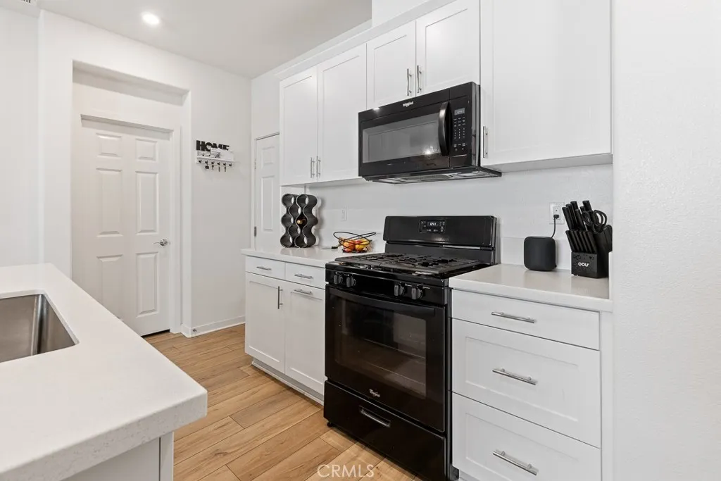 Additional image 36 of 975 W Clover Ave, Rialto, CA 92376