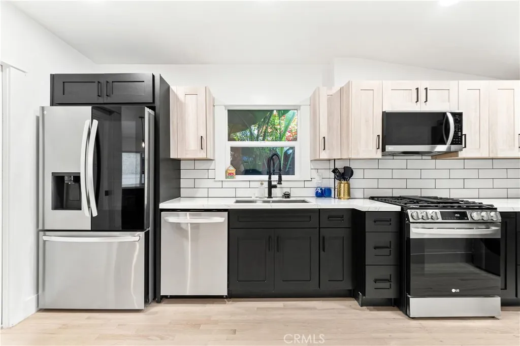 Additional image 13 of 1148 Locust Avenue, Long Beach, CA 90813