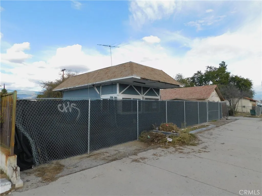 Additional image 25 of 1640 E 3rd Street, Highland, CA 92410