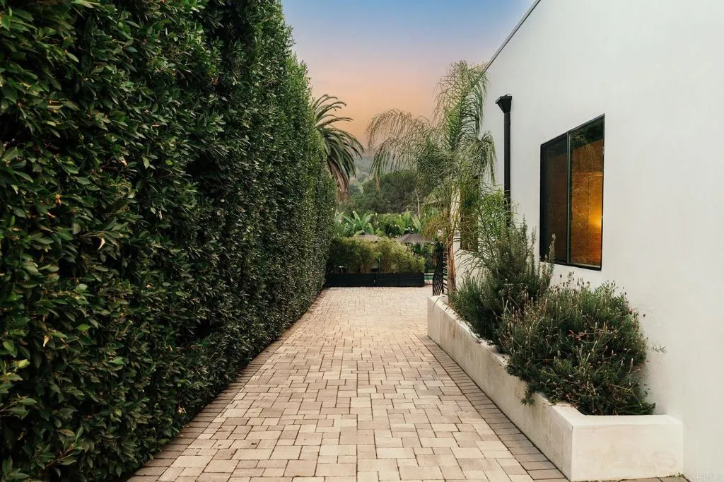 Additional image 58 of 710 N Avenue 50, Los Angeles, CA 90042