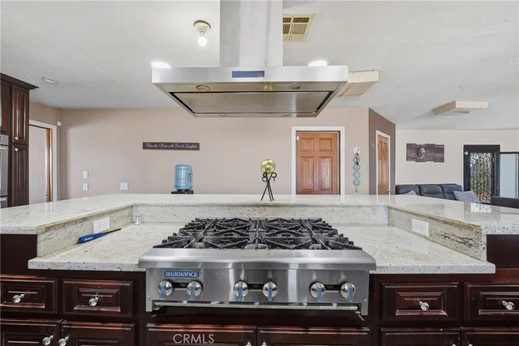 Additional image 15 of 10080 Deep Creek Rd, Apple Valley, CA 92308