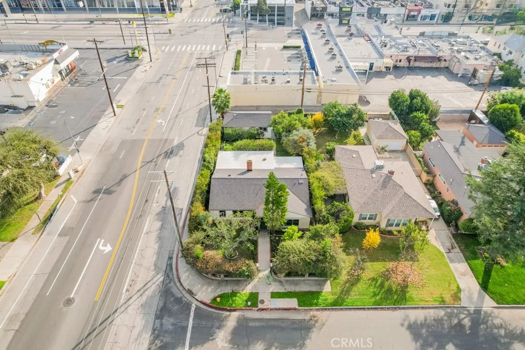 Primary image of 12500 Martha St, Valley Village, CA 91607