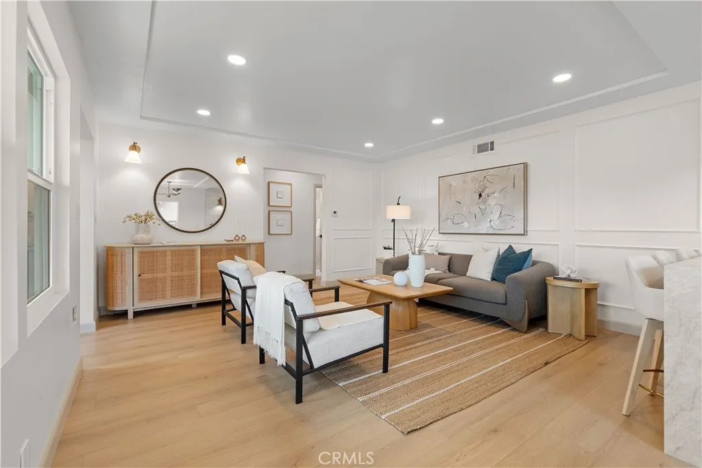 Additional image 8 of 925 W Autumn Dr, Anaheim, CA 92805