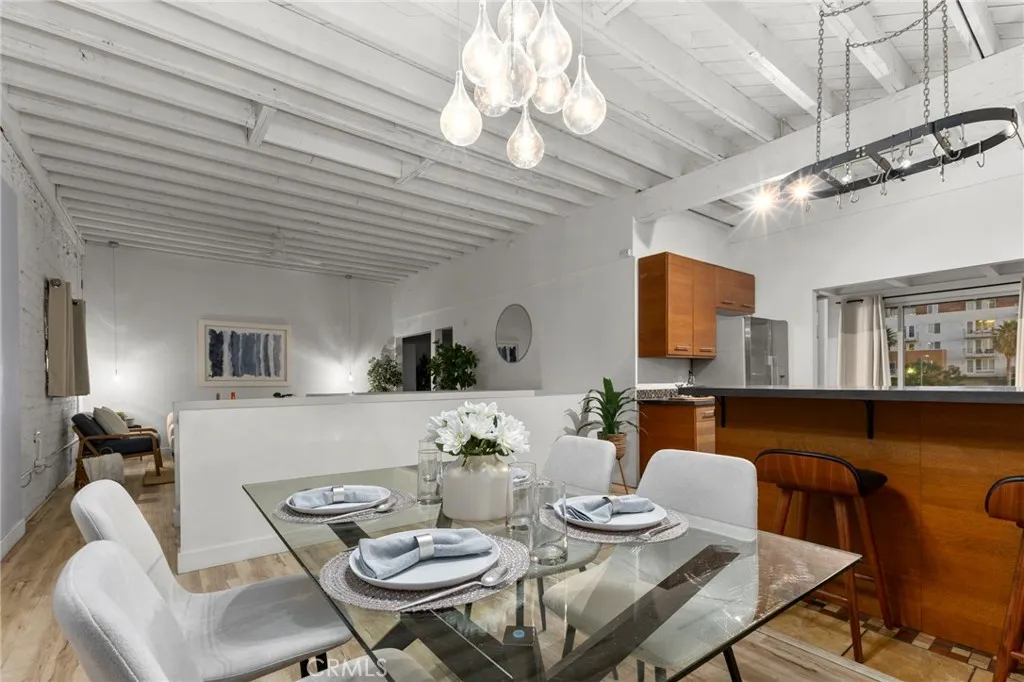 Additional image 11 of 941 W Hawthorn St Unit 9, San Diego, CA 92101