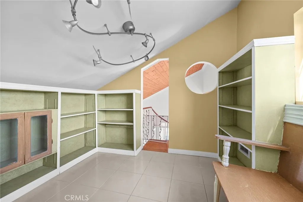 Additional image 35 of 3916 Carnavon, Los Angeles, CA 90027