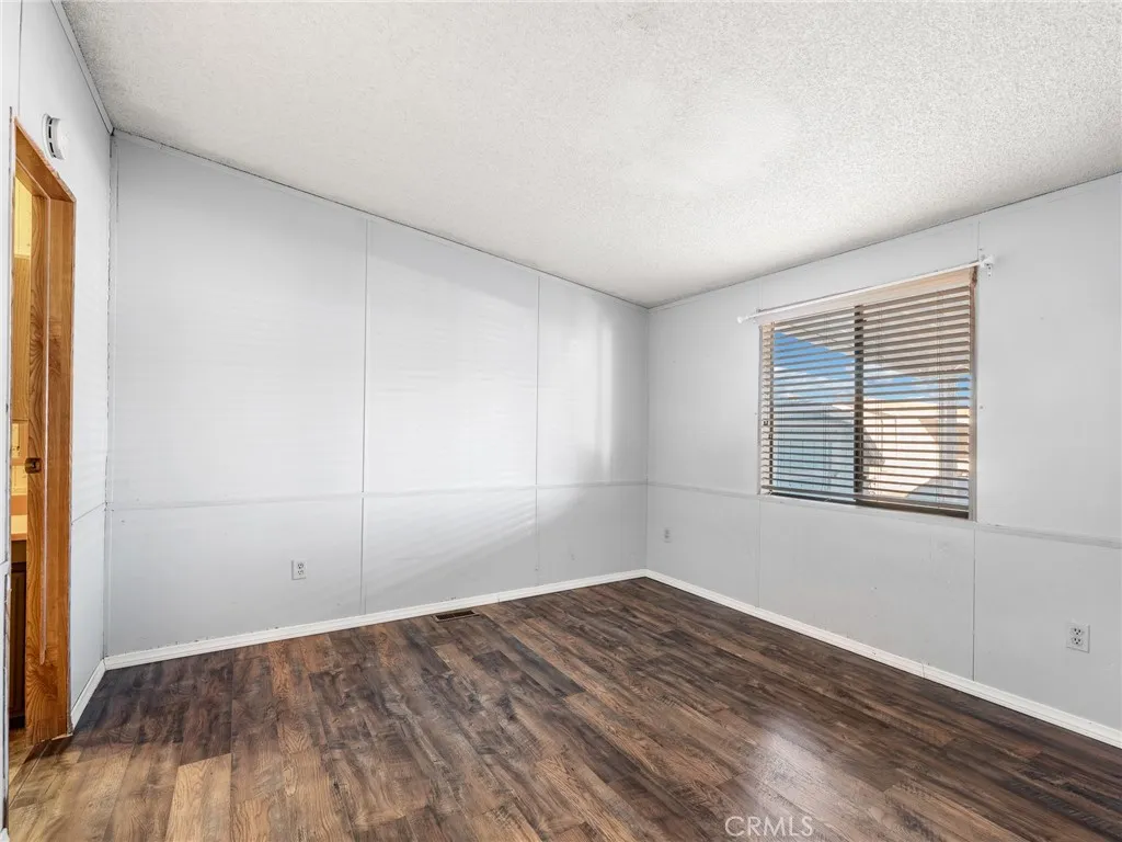 Additional image 47 of 22020 Nisqually Rd Unit 11, Apple Valley, CA 92308