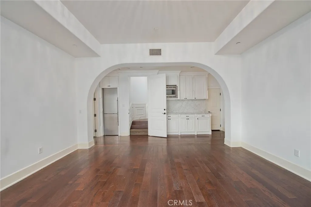 Additional image 75 of 558 Hillgreen Drive Unit 207, Beverly Hills, CA 90212