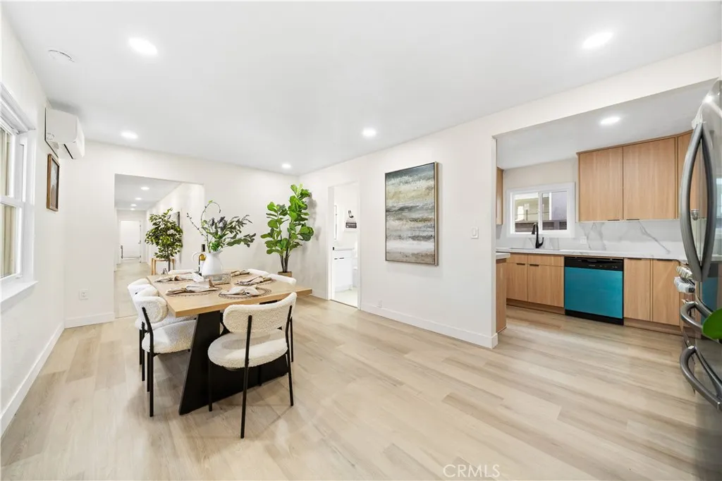 Additional image 8 of 713 Flower Ave, Venice, CA 90291