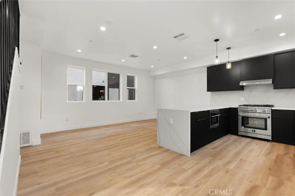 Additional image 13 of 11410 W Calvert Street, North Hollywood, CA 91606