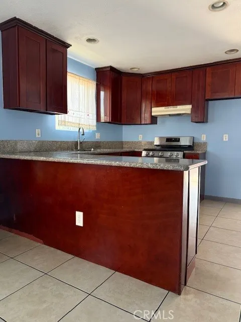 Additional image 9 of 758 E 76th PL, Los Angeles, CA 90001