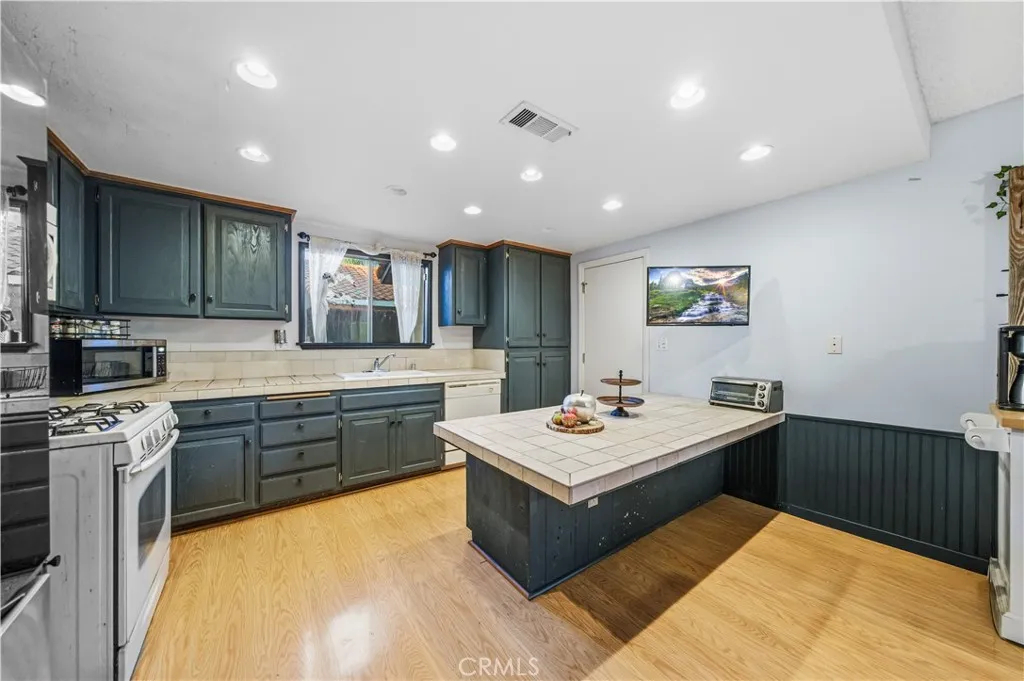 Additional image 11 of 42290 Mayberry Avenue, Hemet, CA 92544