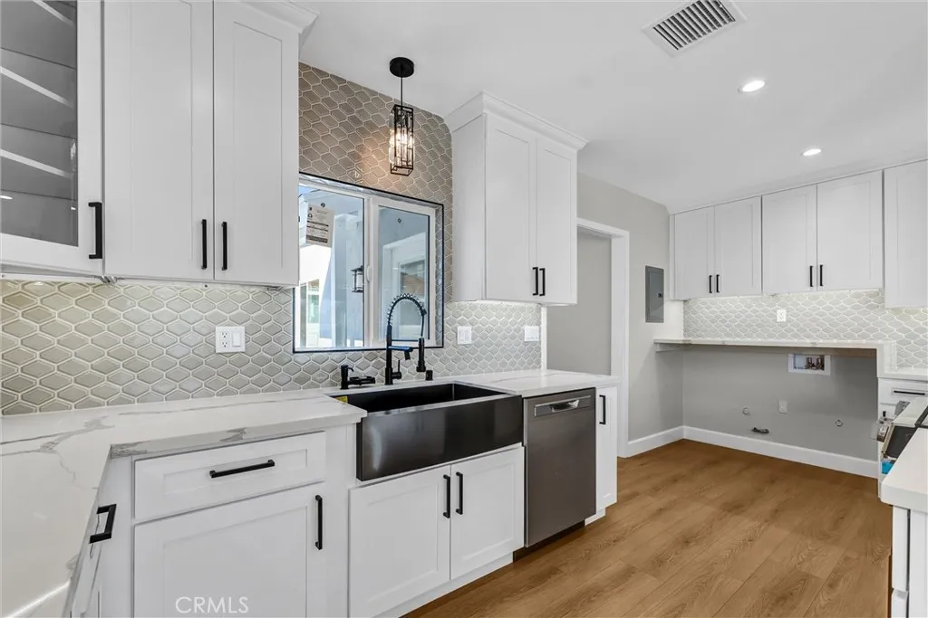 Additional image 36 of 1913 N Castlegate Ave, Compton, CA 90221