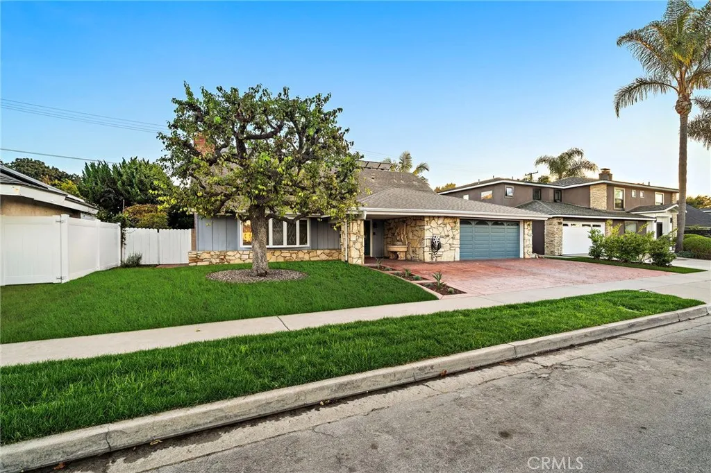 Additional image 58 of 1851 Pitcairn Dr, Costa Mesa, CA 92626