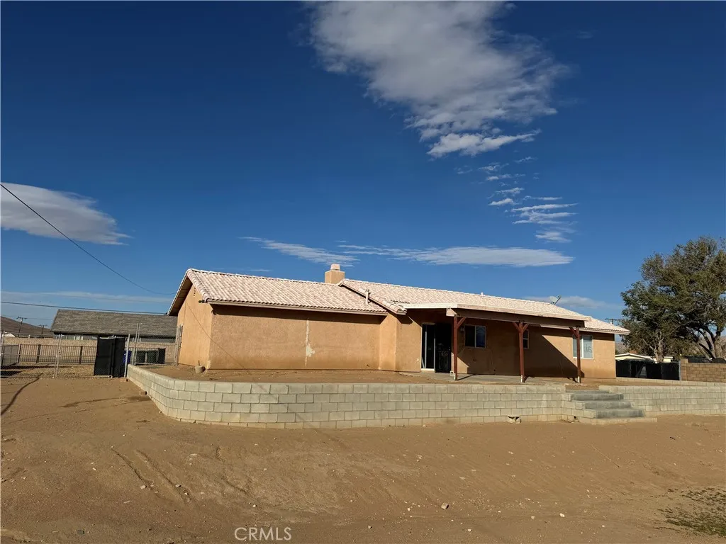 Additional image 16 of 20953 South Rd, Apple Valley, CA 92307