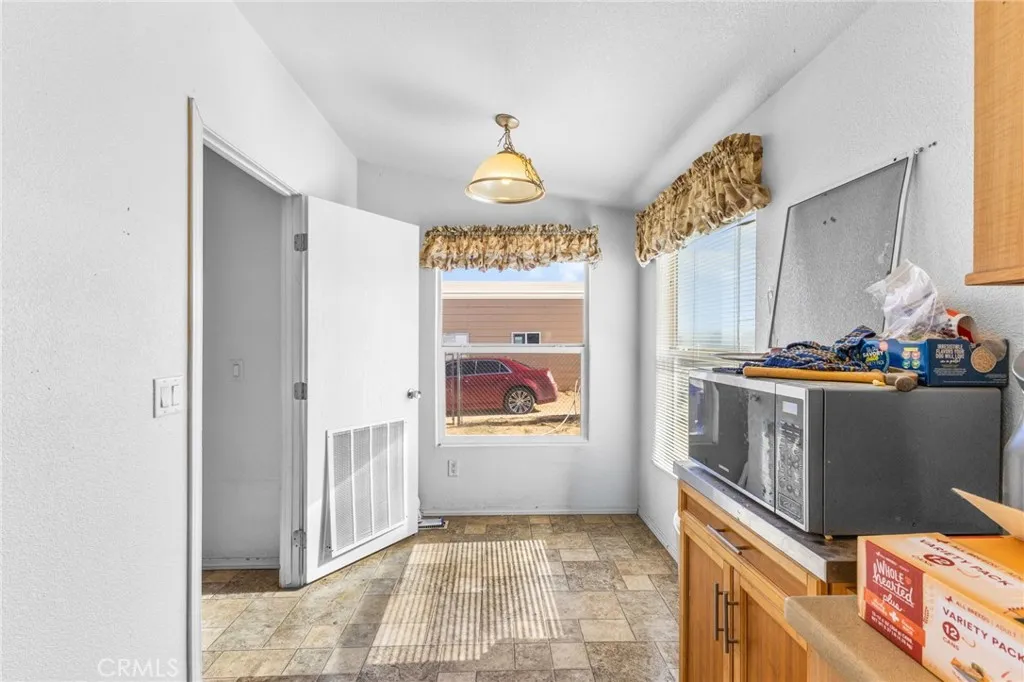 Additional image 23 of 324 Anita Road, Landers, CA 92285