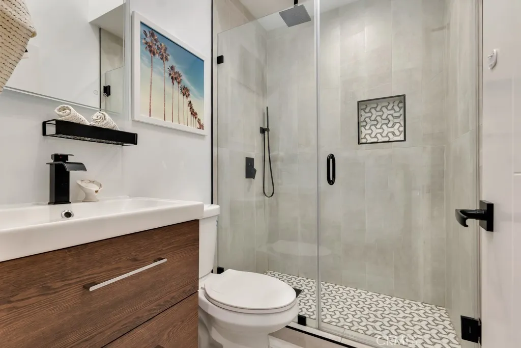 Additional image 62 of 1911 W Kenneth Rd, Glendale, CA 91201