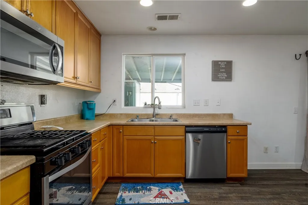 Additional image 9 of 3079 Avalon, Perris, CA 92571