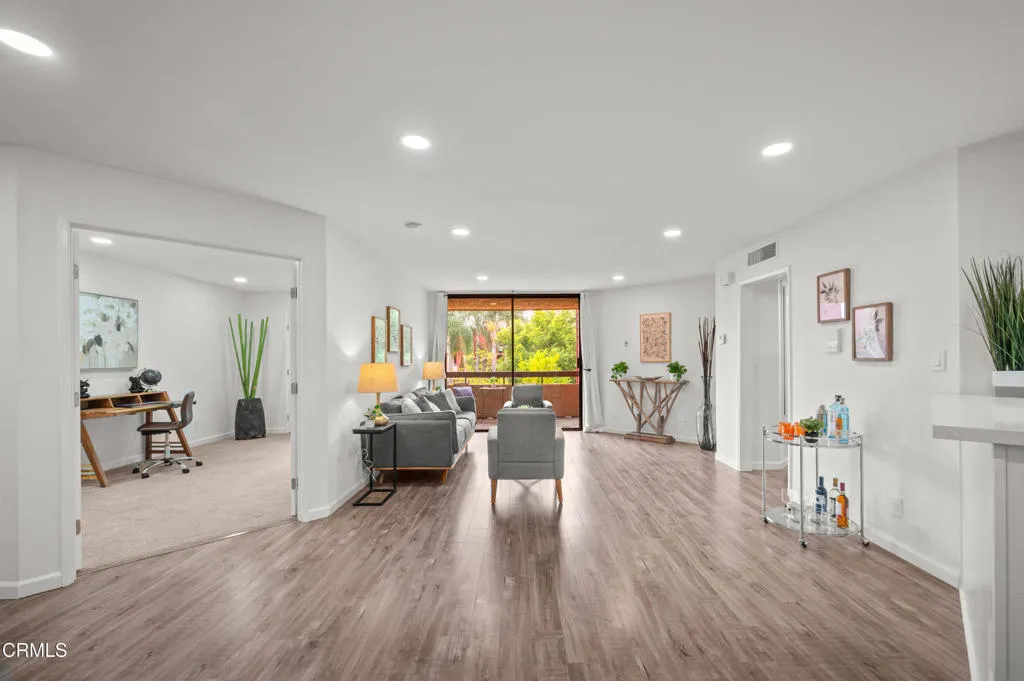 Additional image 49 of 3961 Via Marisol Unit 218, Los Angeles, CA 90042