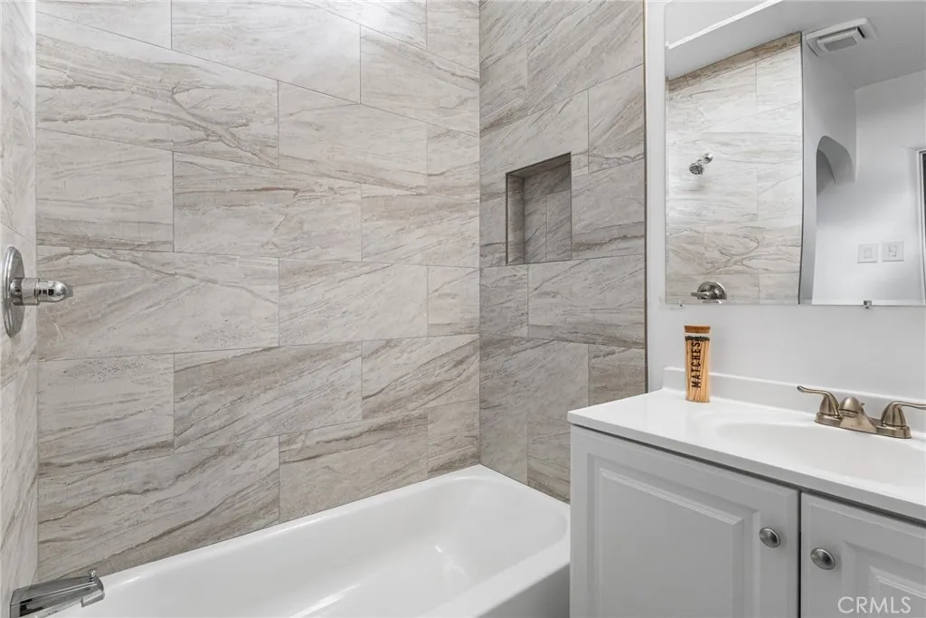 Additional image 15 of 2056 W 70th St, Los Angeles, CA 90047