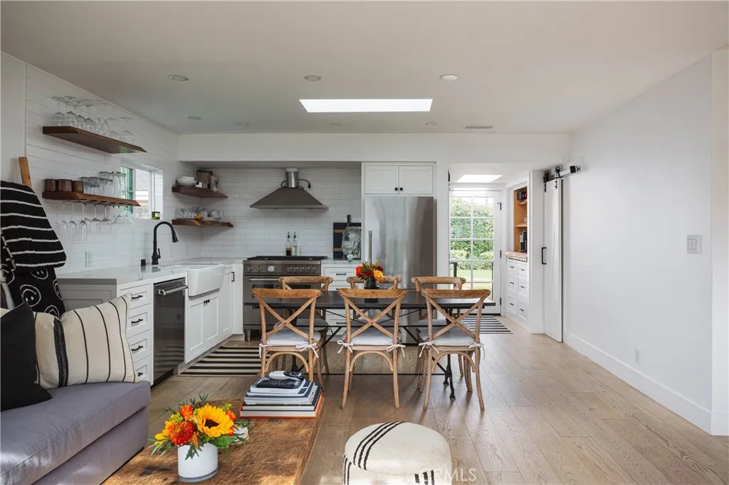 Additional image 12 of 394 E 20th St, Costa Mesa, CA 92627