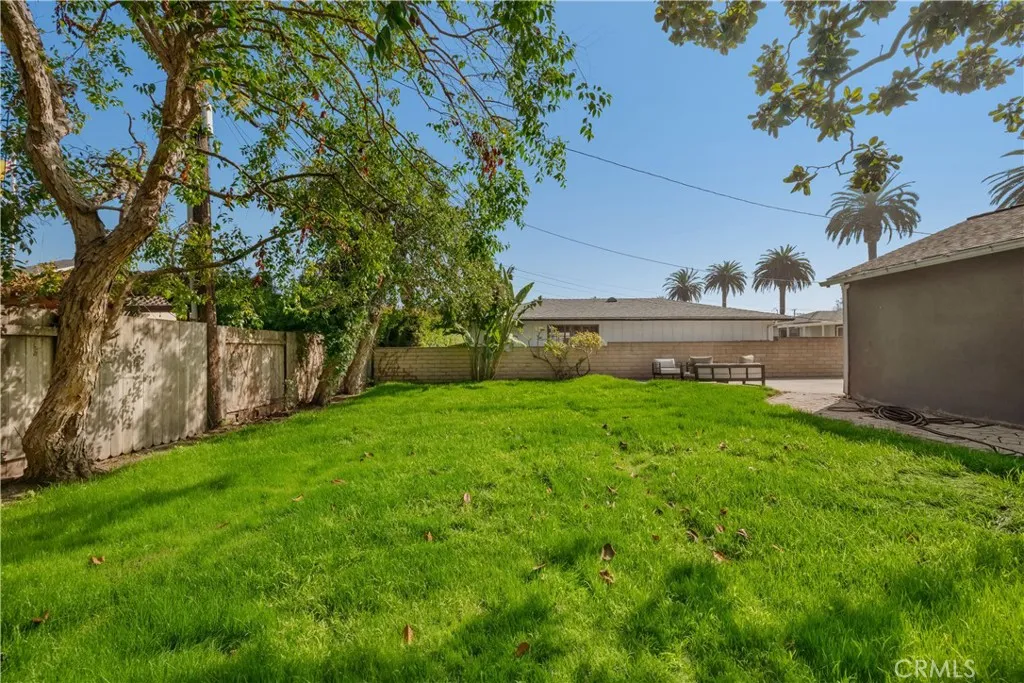 Additional image 66 of 370 E 19th St, Costa Mesa, CA 92627