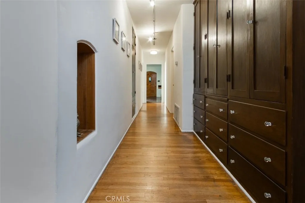 Additional image 52 of 254 S Berkeley Ave, Pasadena, CA 91107