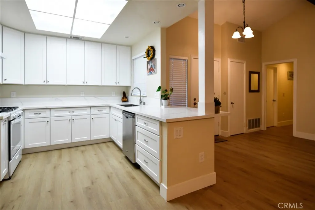 Additional image 8 of 684 Parkview Drive, Lake Elsinore, CA 92530