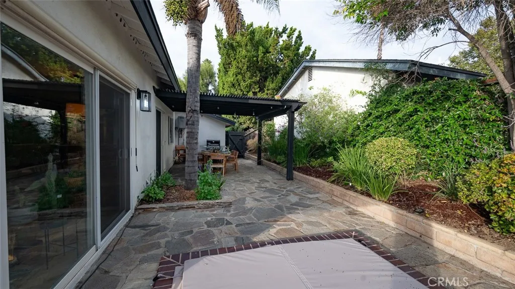 Additional image 79 of 28916 Valley Heights Dr, Agoura Hills, CA 91301