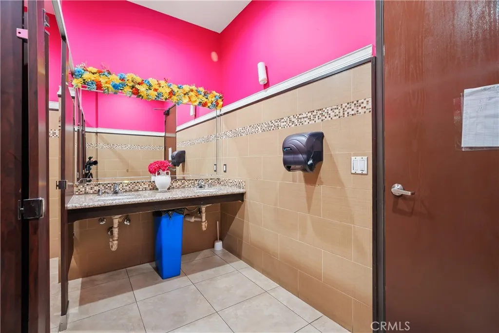 Additional image 116 of 13076 Glenoaks, Sylmar, CA 91342