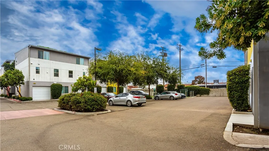 Additional image 34 of 1759 Fulton St, Fresno, CA 93721