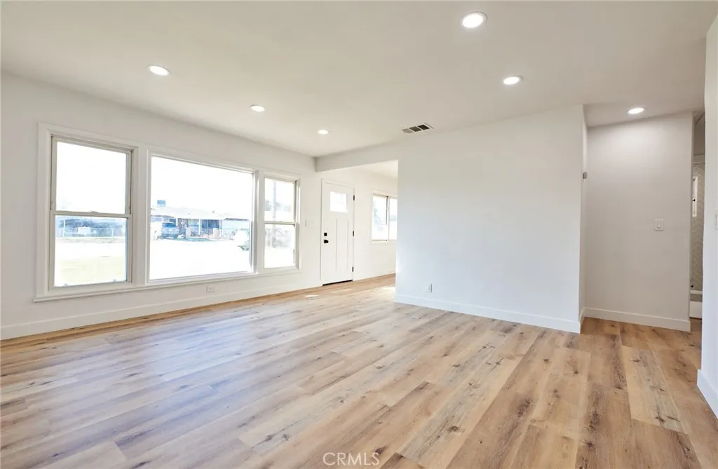 Additional image 8 of 9871 Magnolia St, Bloomington, CA 92316