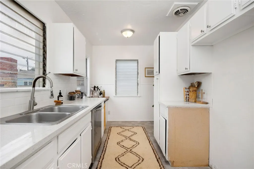 Additional image 49 of 3910 E De Ora Way, Long Beach, CA 90815