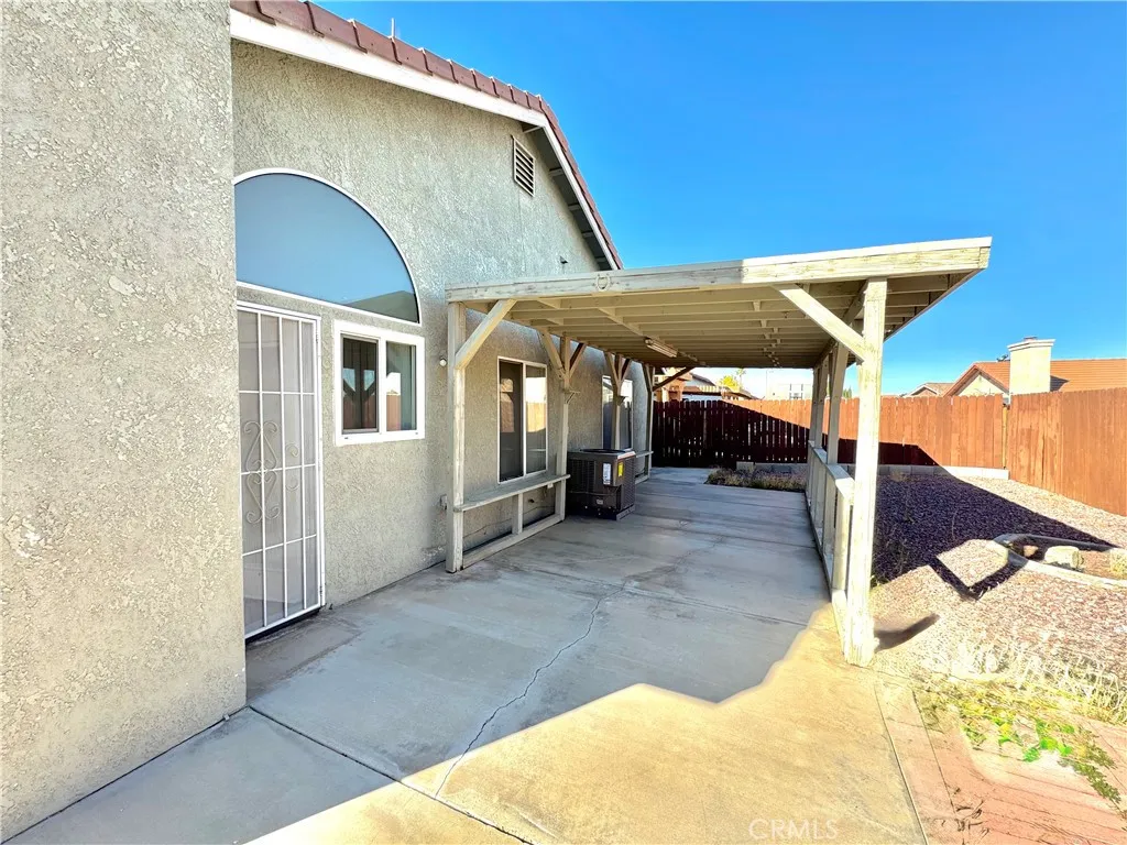 Additional image 39 of 12709 Gaines St, Victorville, CA 92392
