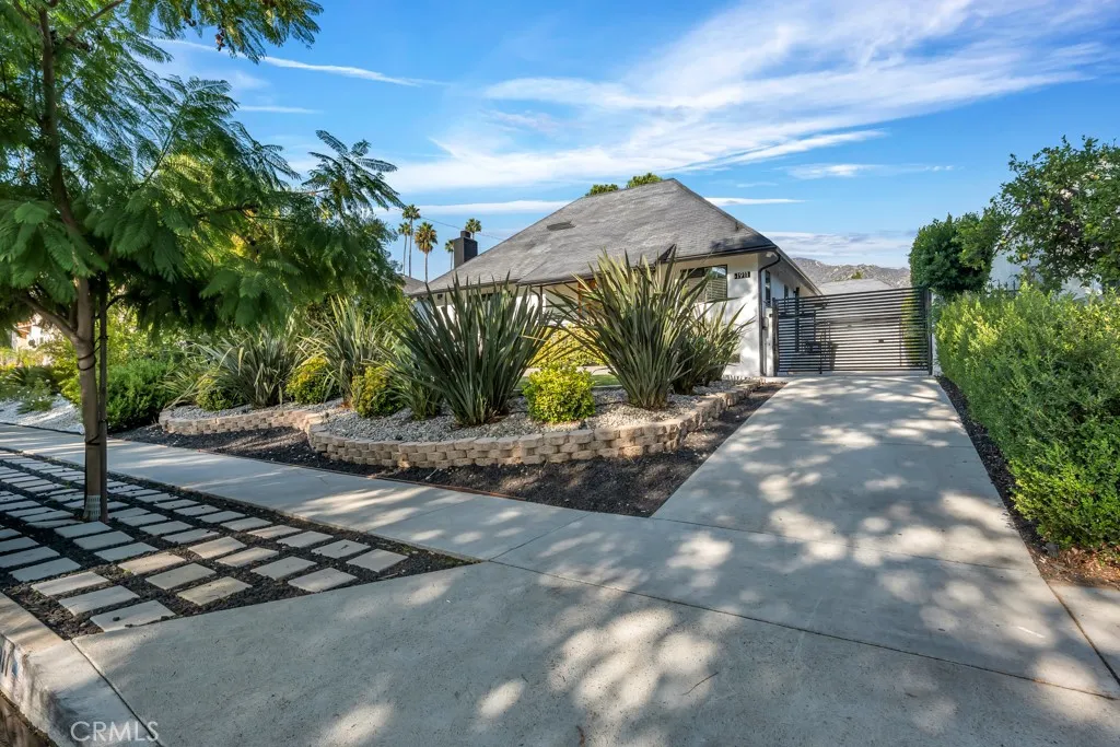 Additional image 41 of 1911 W Kenneth Rd, Glendale, CA 91201