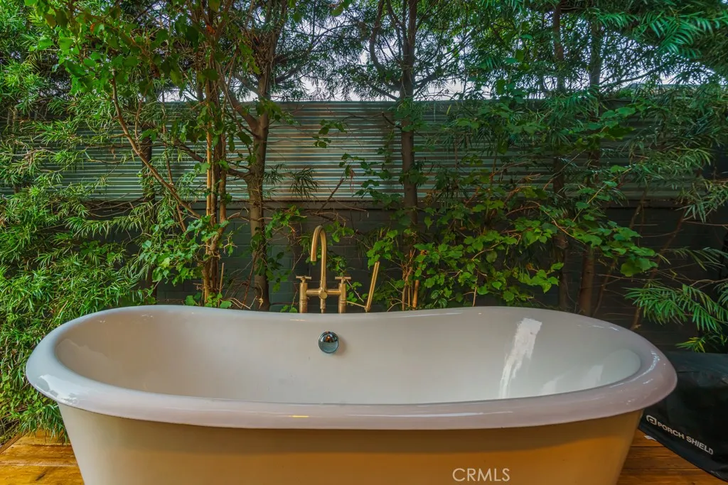 Additional image 145 of 704 Valita St, Venice, CA 90291