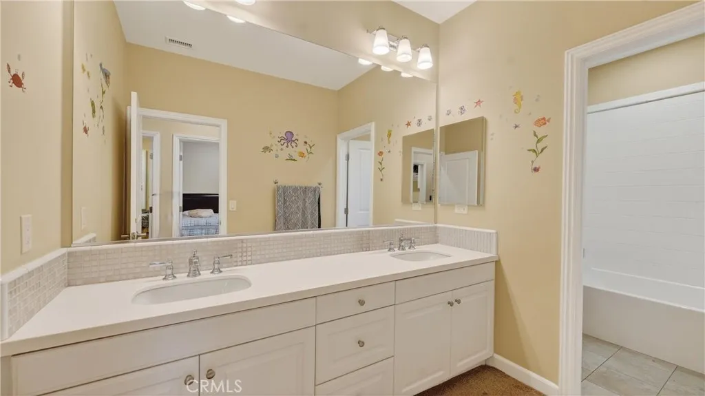 Additional image 68 of 72 Honeyflower, Irvine, CA 92620