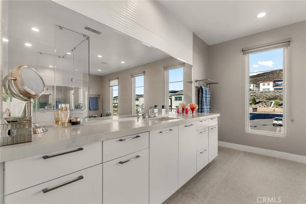 Additional image 92 of 11773 N Greenwood Dr, Porter Ranch, CA 91326