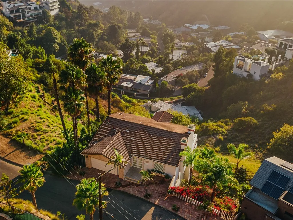 Additional image 57 of 2019 Sunset Plaza Drive, Los Angeles, CA 90069