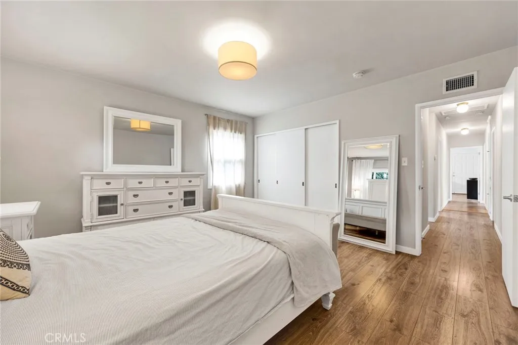 Additional image 20 of 14421 Cohasset Street, Van Nuys, CA 91405