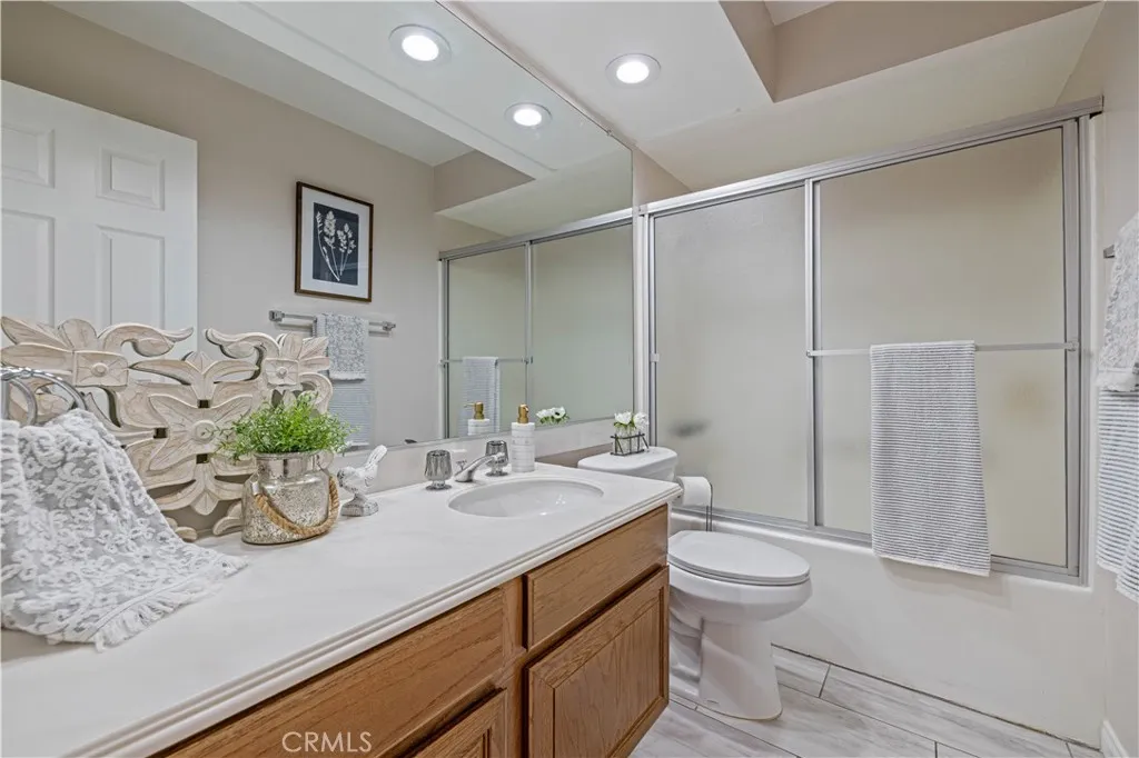 Additional image 40 of 406 Country Club Dr, Simi Valley, CA 93065