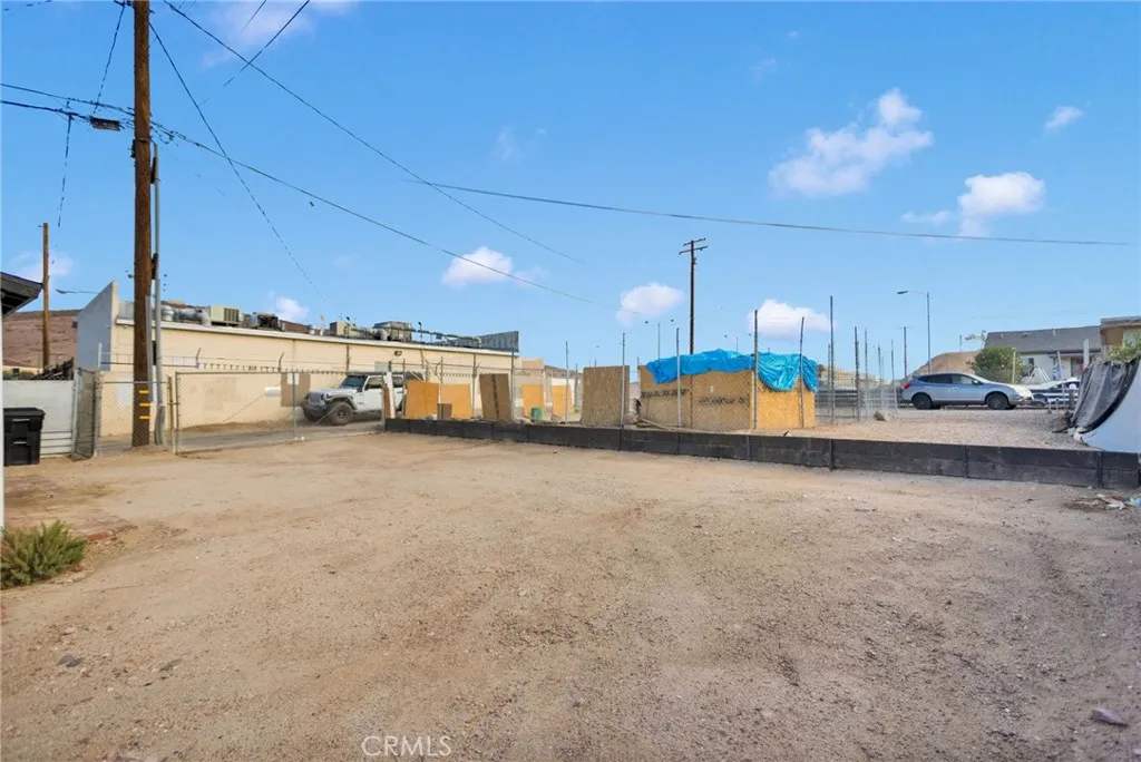 Additional image 23 of 112 May Ave, Barstow, CA 92301