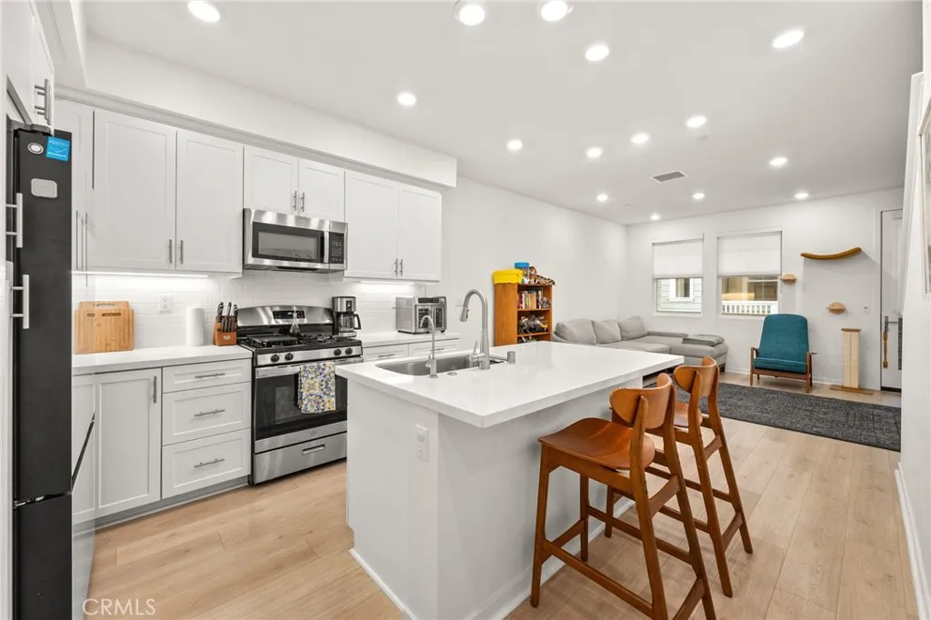 Additional image 22 of 16428 Whittier Blvd #6, Whittier, CA 90603