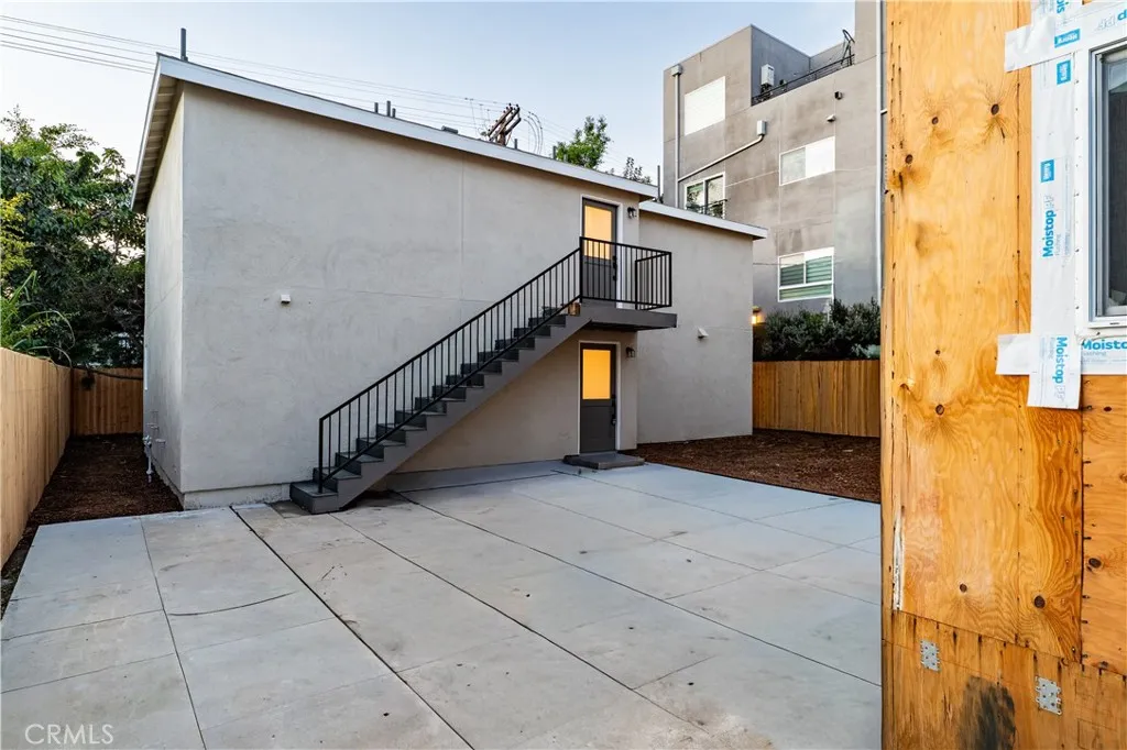 Additional image 71 of 1189 Crenshaw Boulevard, Los Angeles, CA 90019