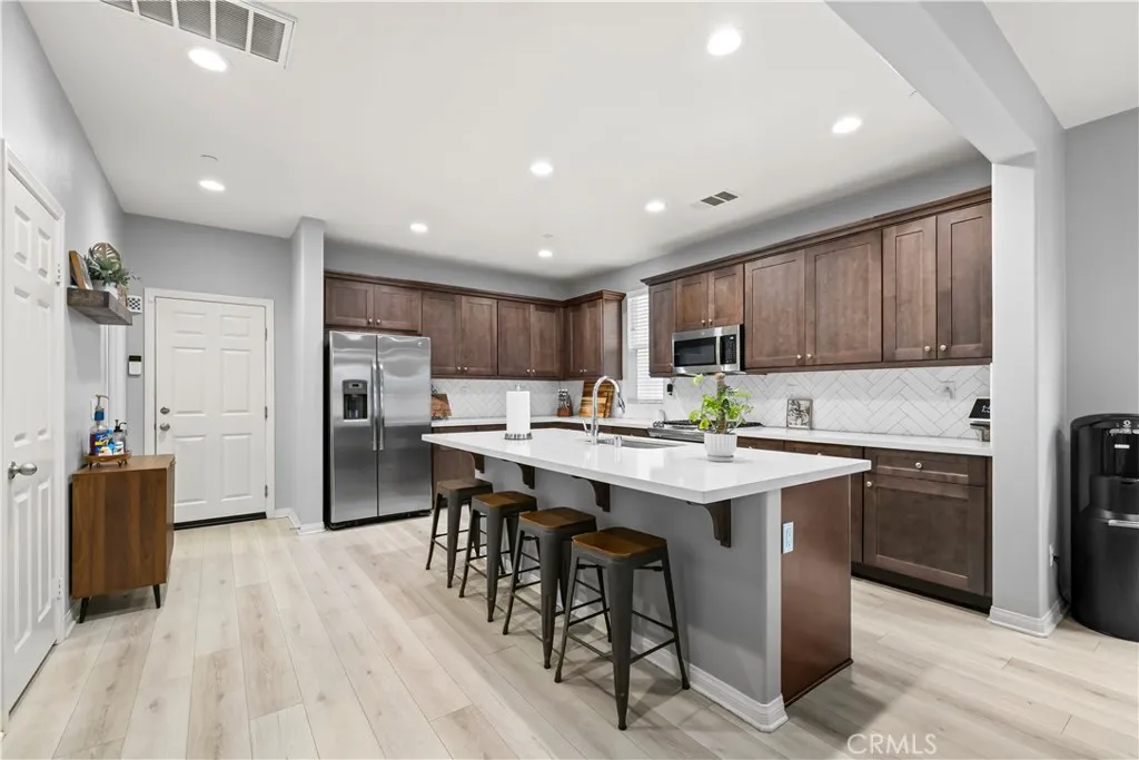 Additional image 26 of 692 S Brampton Ave, Rialto, CA 92376