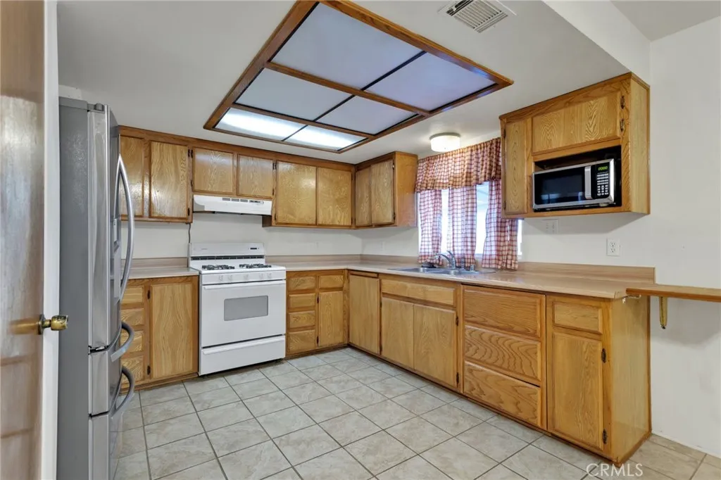 Additional image 7 of 15481 Ramona Rd, Apple Valley, CA 92307